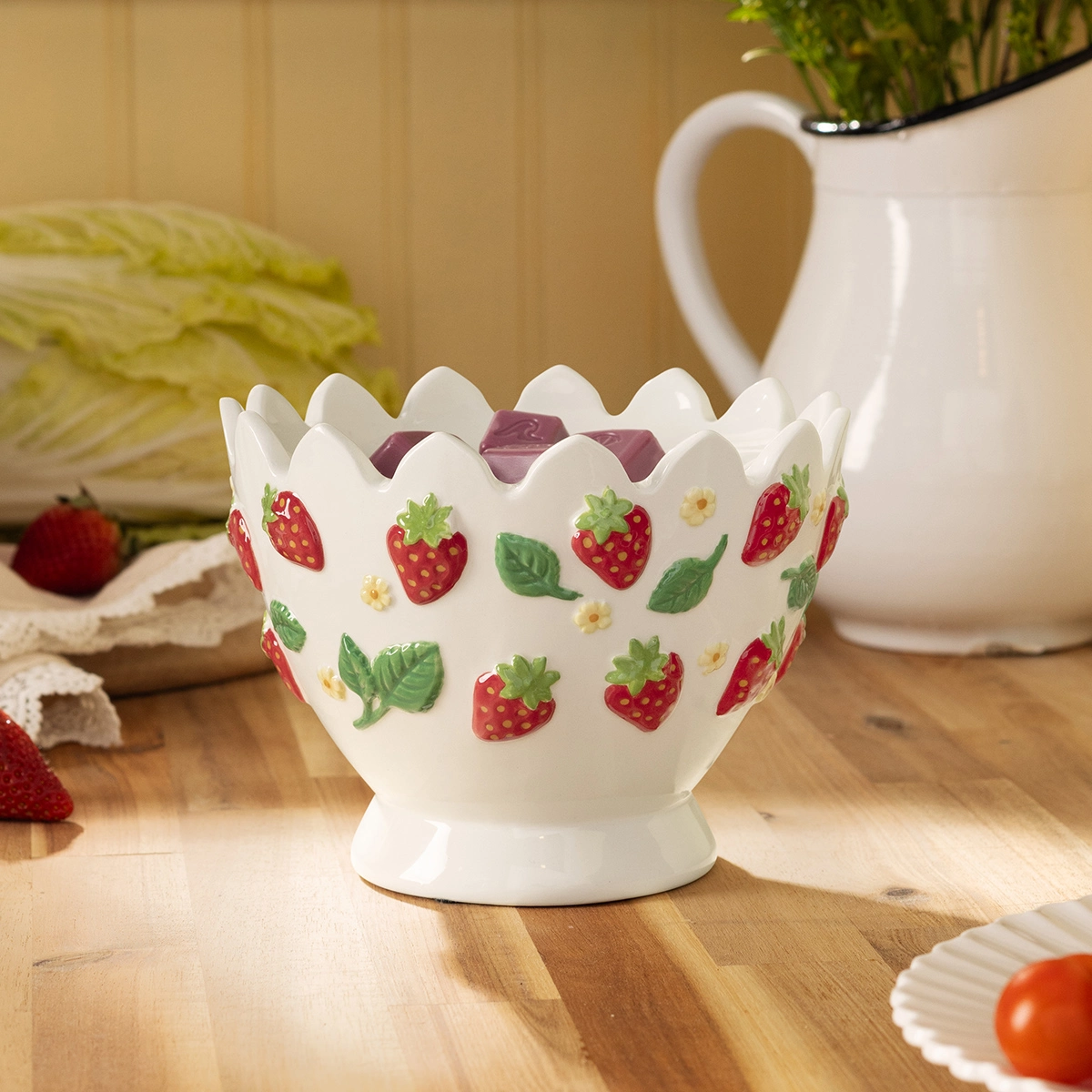 Scentsy Strawberry Garden Wax Warmer featuring 3D red berries and green leaves with a glossy ceramic finish.